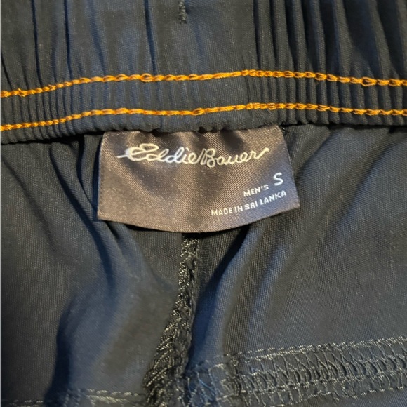 Eddie Bauer Men's Dark Gray Cargo Pants - Picture 2 of 7